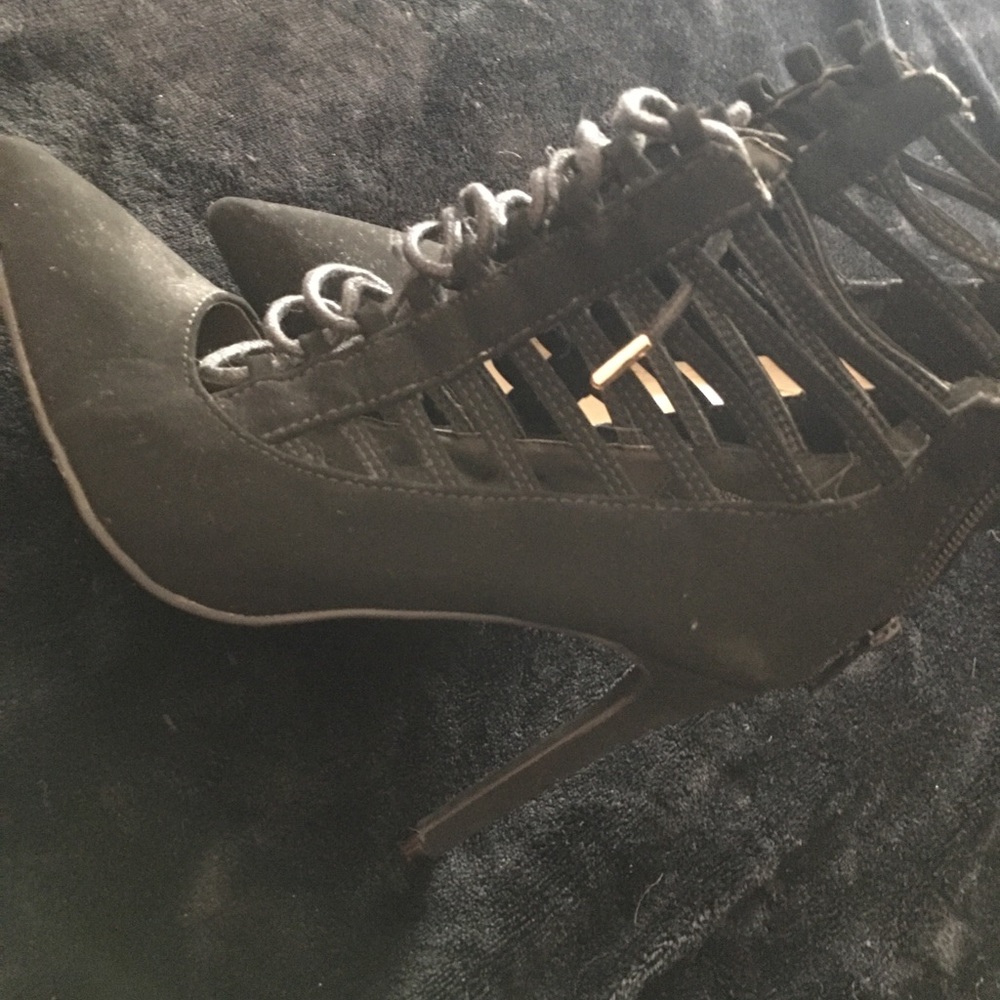 Black Lace up Stiletto Heels ✨🖤